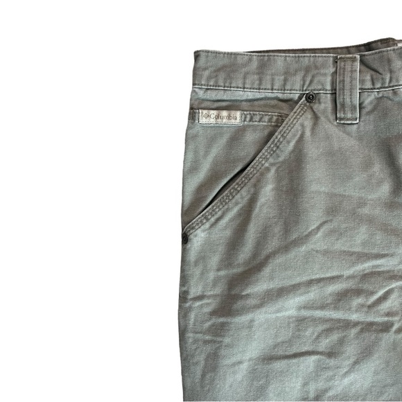 Columbia 100% cotton mens cargo shorts size 34 waist - Picture 4 of 6